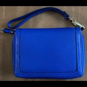 NEIMAN MARCUS Leather Cell Phone WRISTLET - NEW